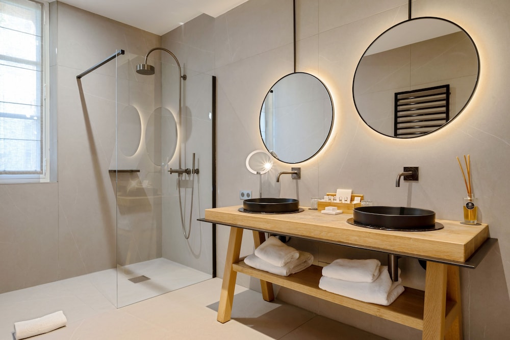 Classic Double Room - Photo 5