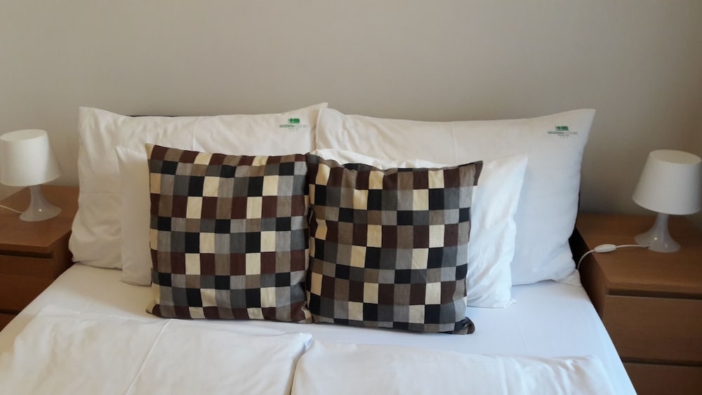 Suite, 1 Bedroom thumbnail 5