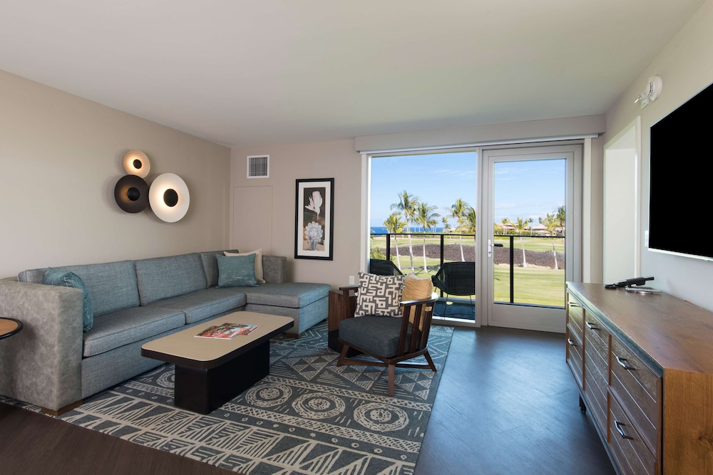 Luxury Suite, 3 Bedrooms, Partial Ocean View (Suite)
