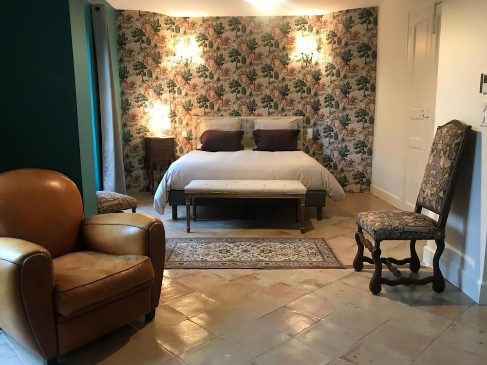 Double Room (Chasse À Courre)