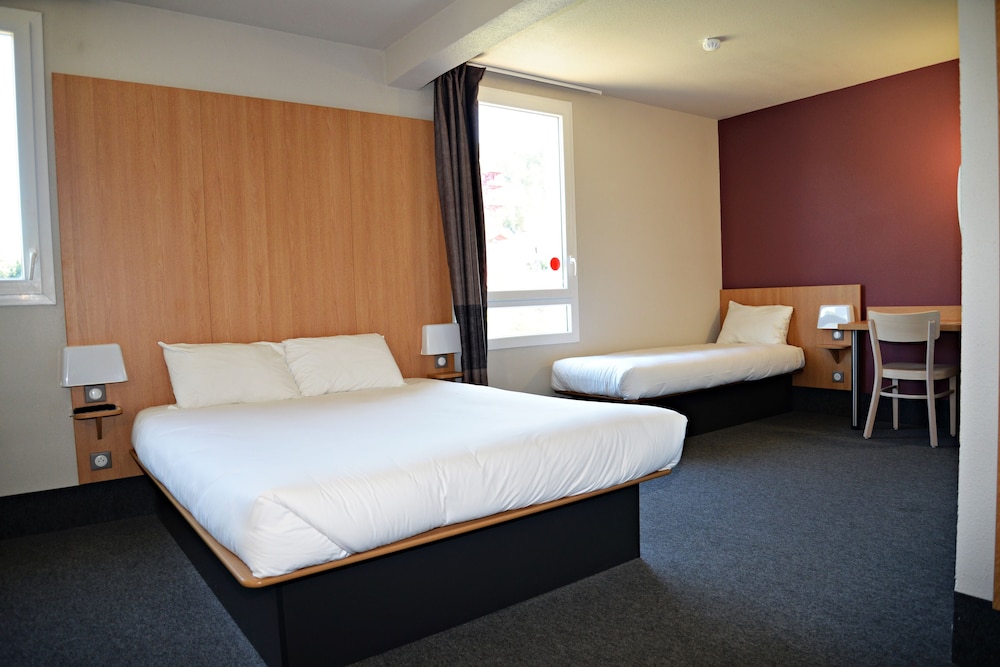 Quadruple Room, Non Smoking photo 3