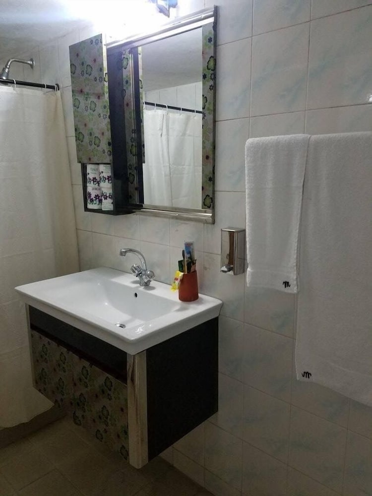 Deluxe Double Room, 1 Queen Bed, Balcony photo 3