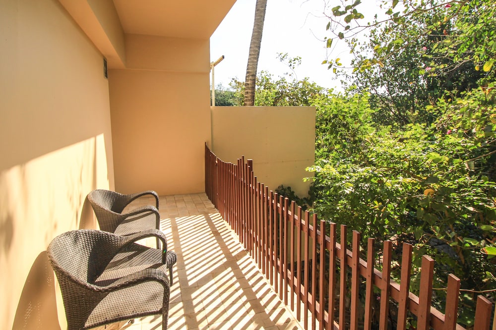 Two Bedroom Family Suite - Photo 7