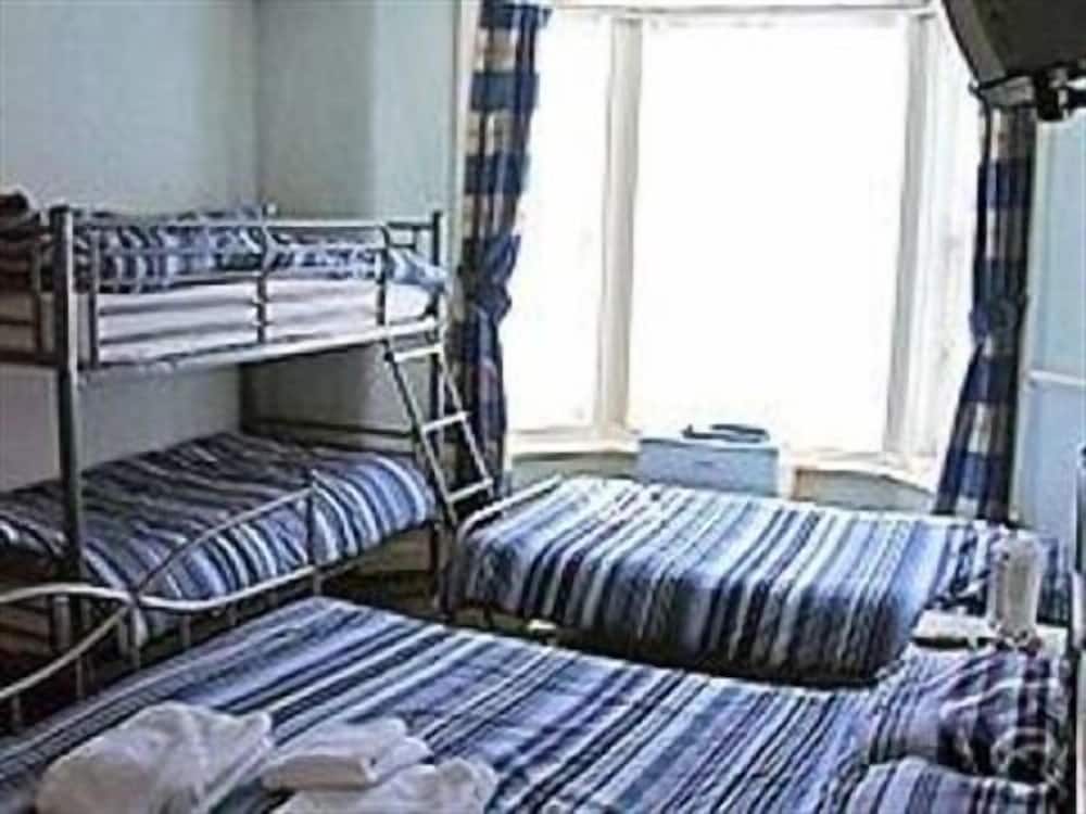 Suite, Ensuite (2 Ad And2ch 12 Yrs Room 5)