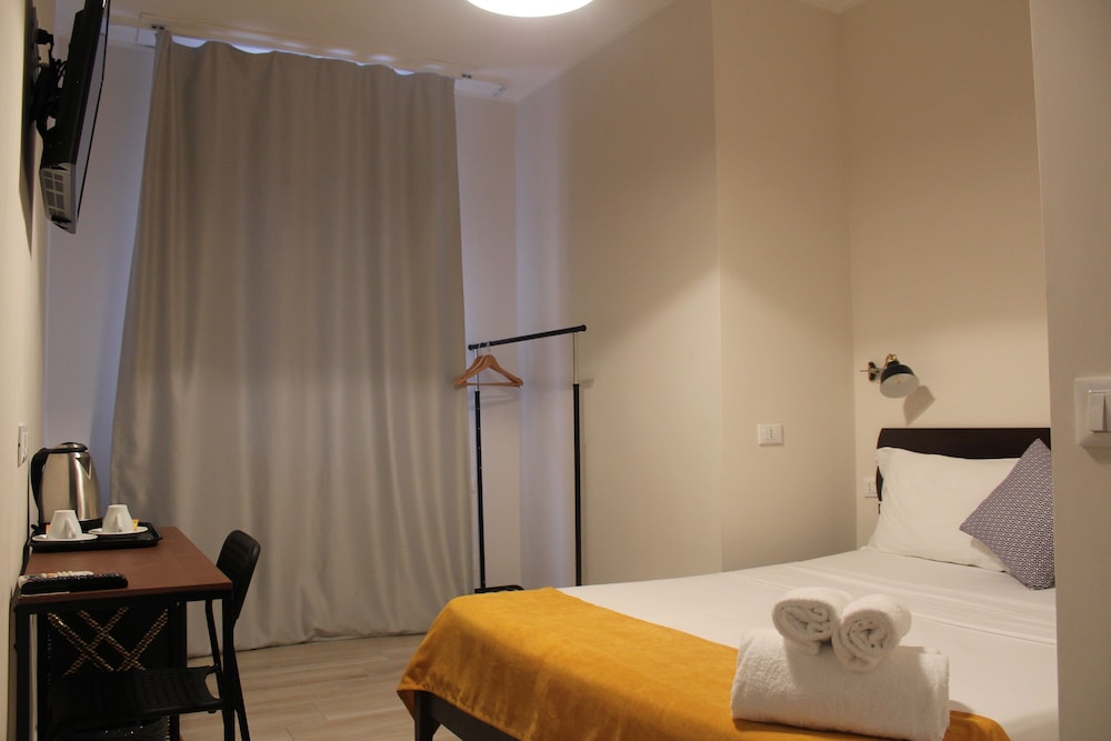 Economy Double Room photo 1