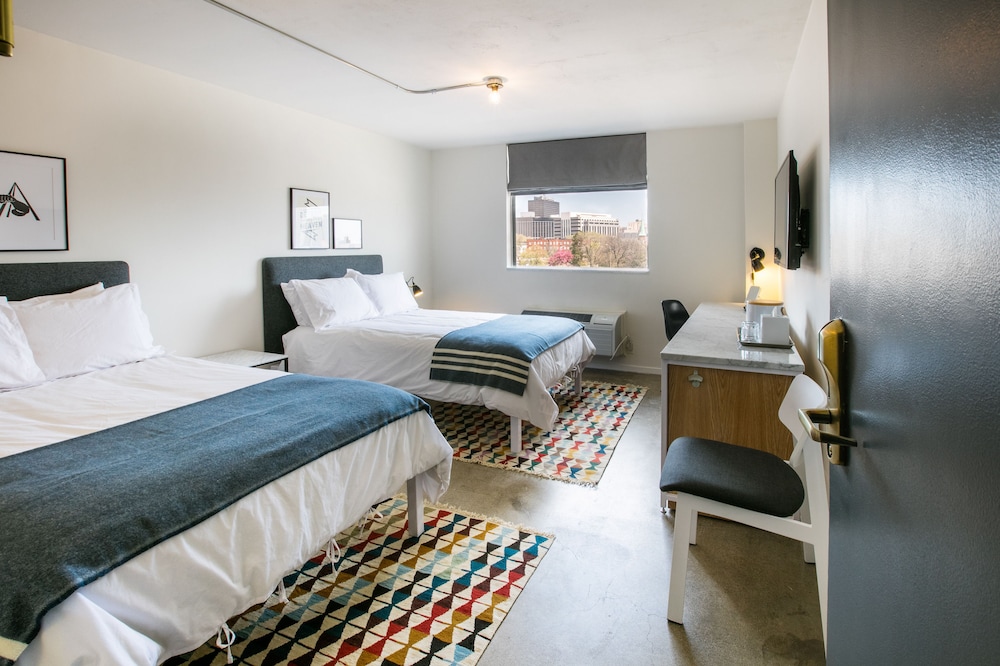 Deluxe Room, 2 Double Beds photo 3
