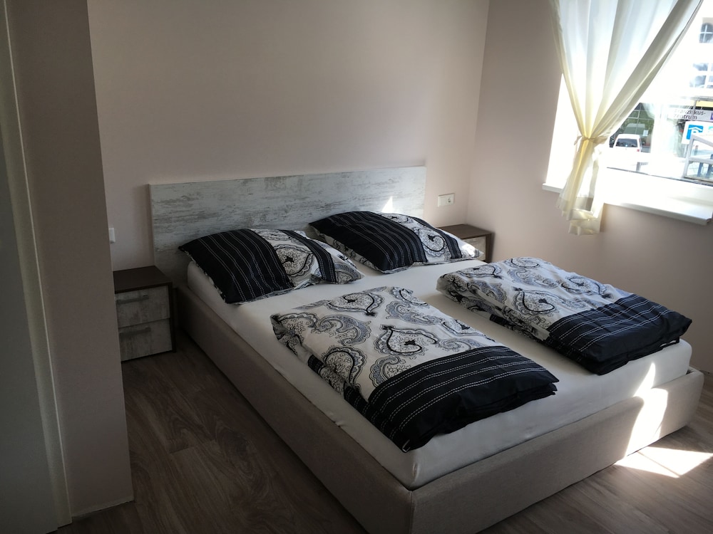 Double Room, 1 King Bed, Ensuite
