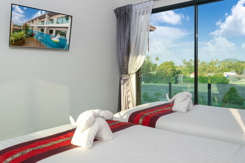 Deluxe Twin Room With Pool View photo 3