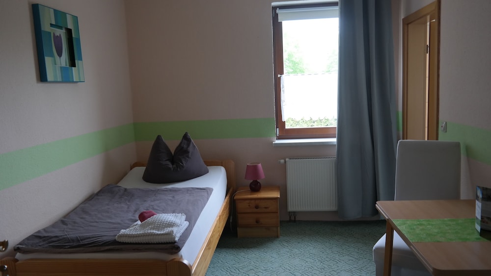 Basic Single Room, 1 Twin Bed photo 1