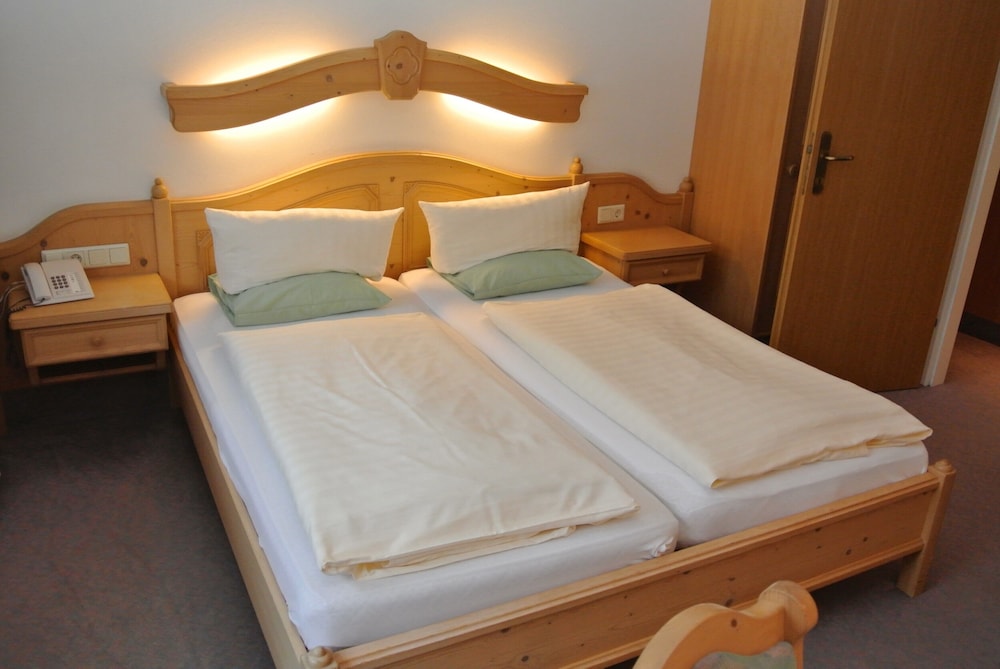 Standard Double Room, Balcony photo 3