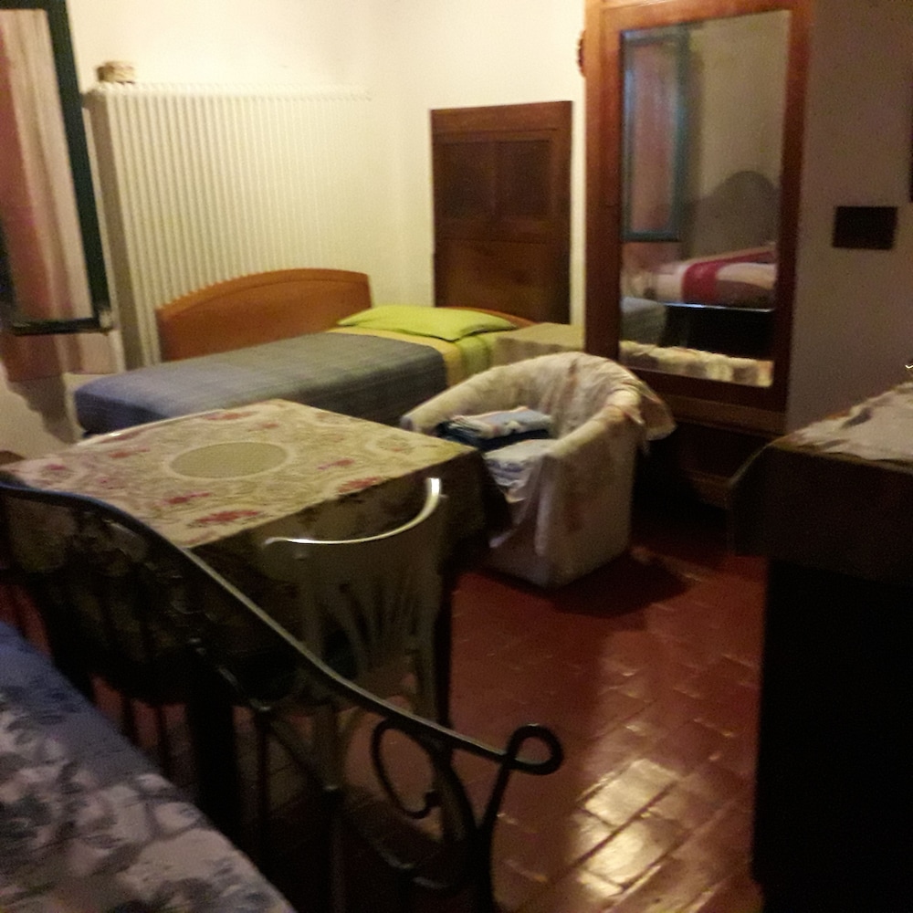 Classic Quadruple Room