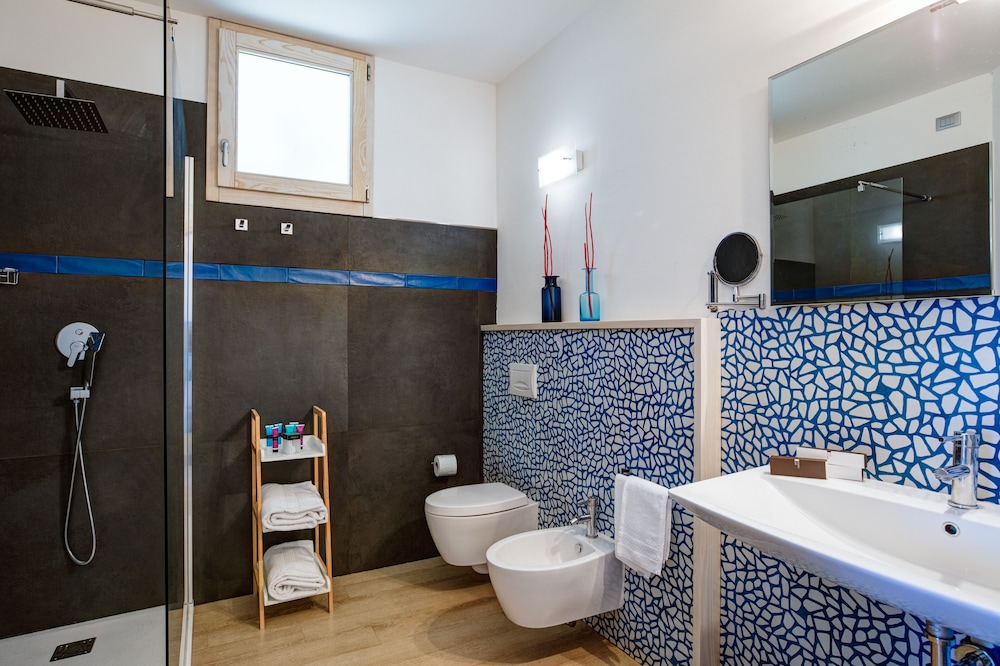 Deluxe Double Room, Sea View - Photo 6