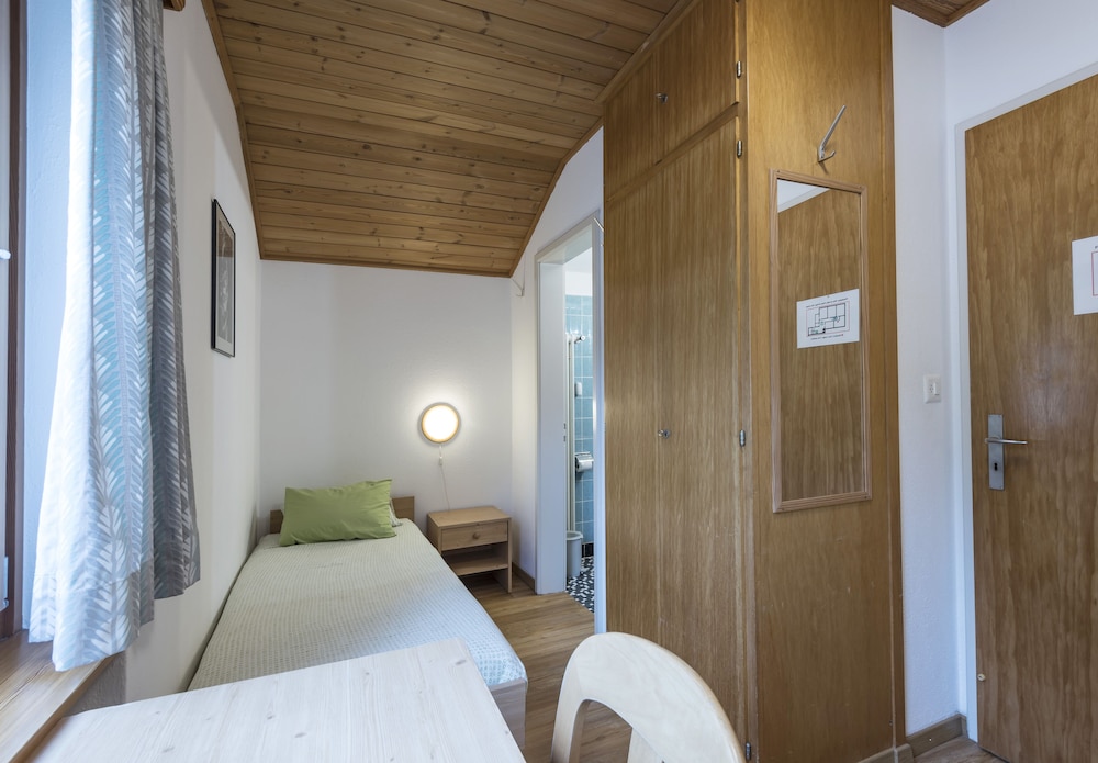 Basic Double Or Twin Room photo 2