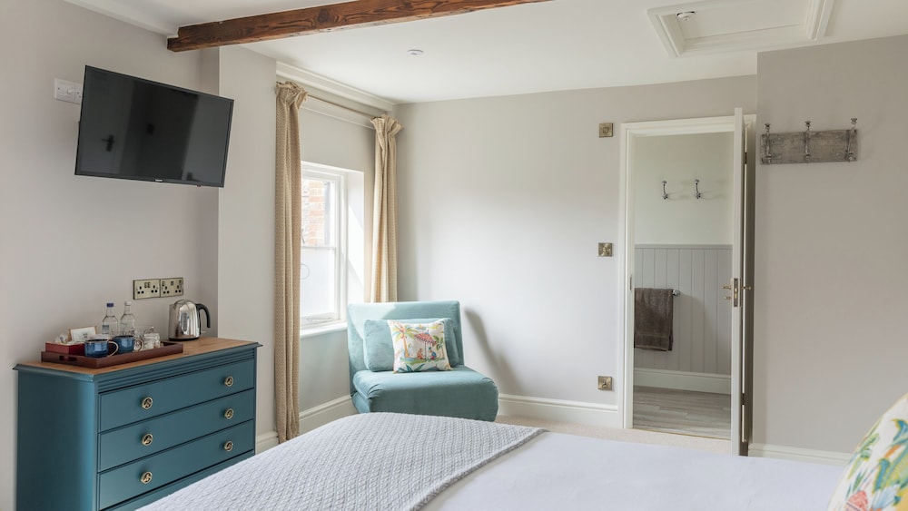 Deluxe Double or Twin Room, Courtyard View photo 3