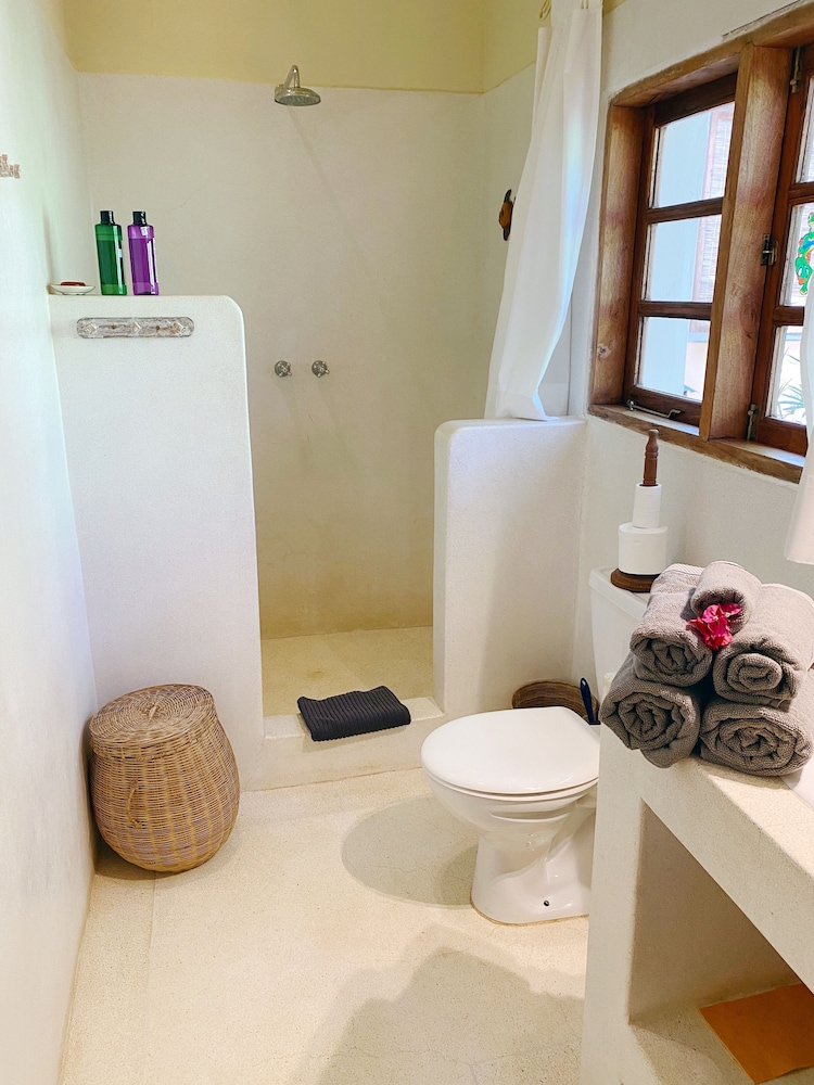 Villa photo 2