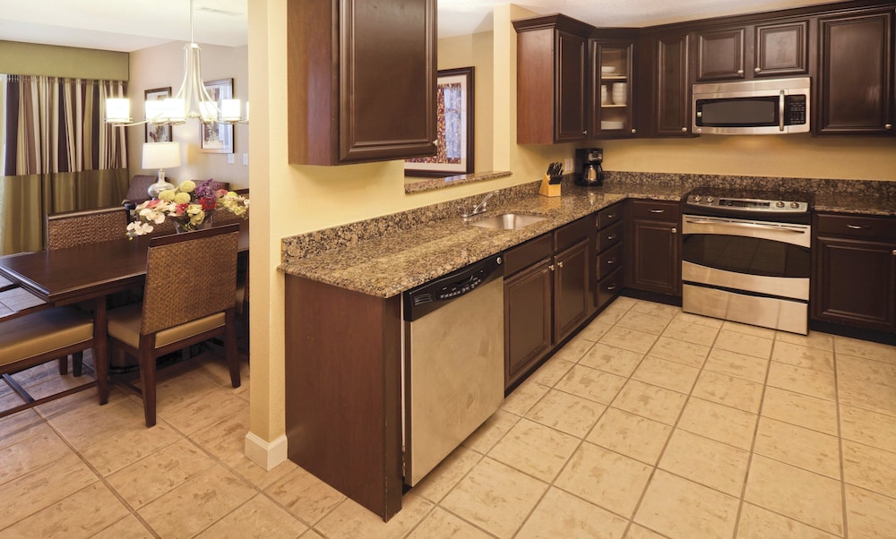 Standard Condo, 3 Bedrooms, Non Smoking, Kitchen photo 2
