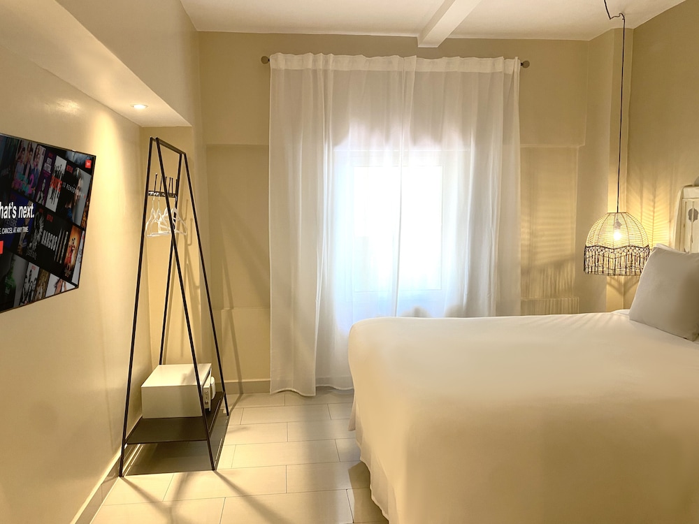 Standard Double Room, 1 Double Bed, Non Smoking, Ground Floor photo 3
