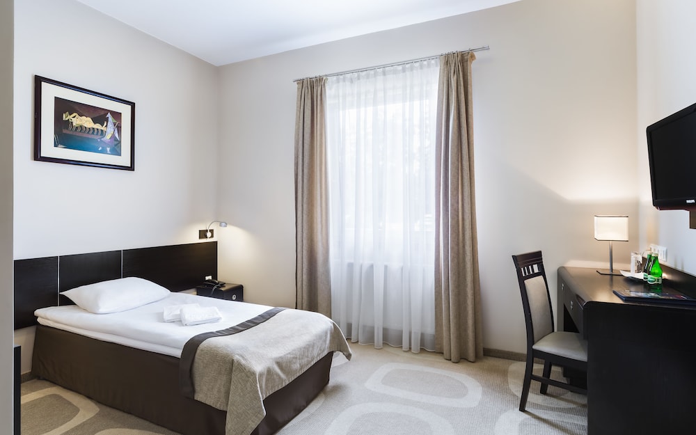 Standard Twin Room photo 2