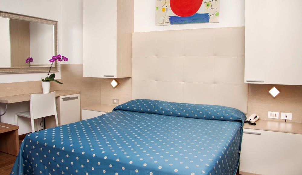 Double Room - Photo 9