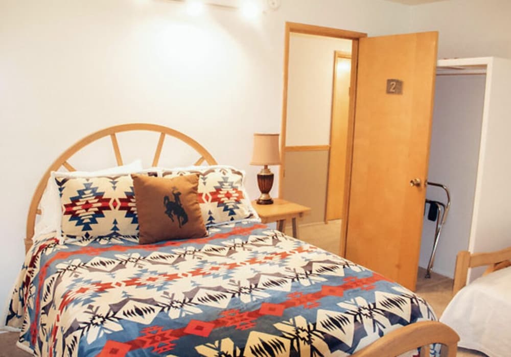 Double Room, Multiple Beds photo 1