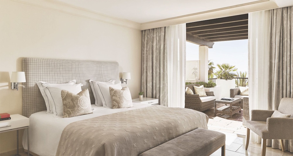 Royal Suite, Beach View (Royal)
