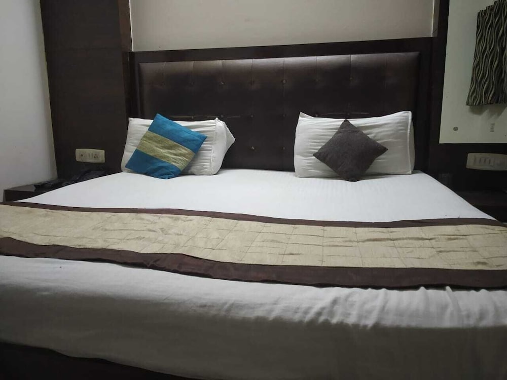 Super Deluxe Room
