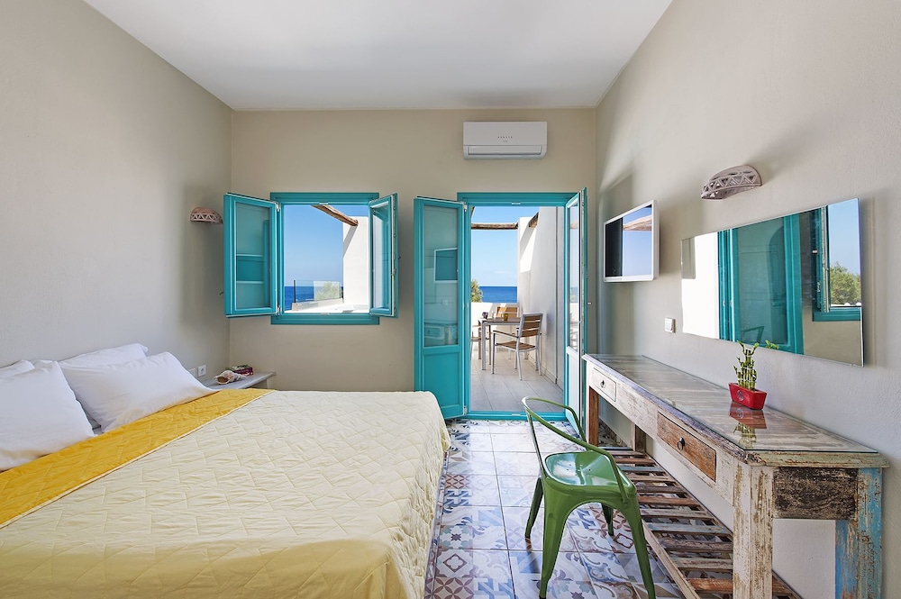 Family Studio Suite, Sea View