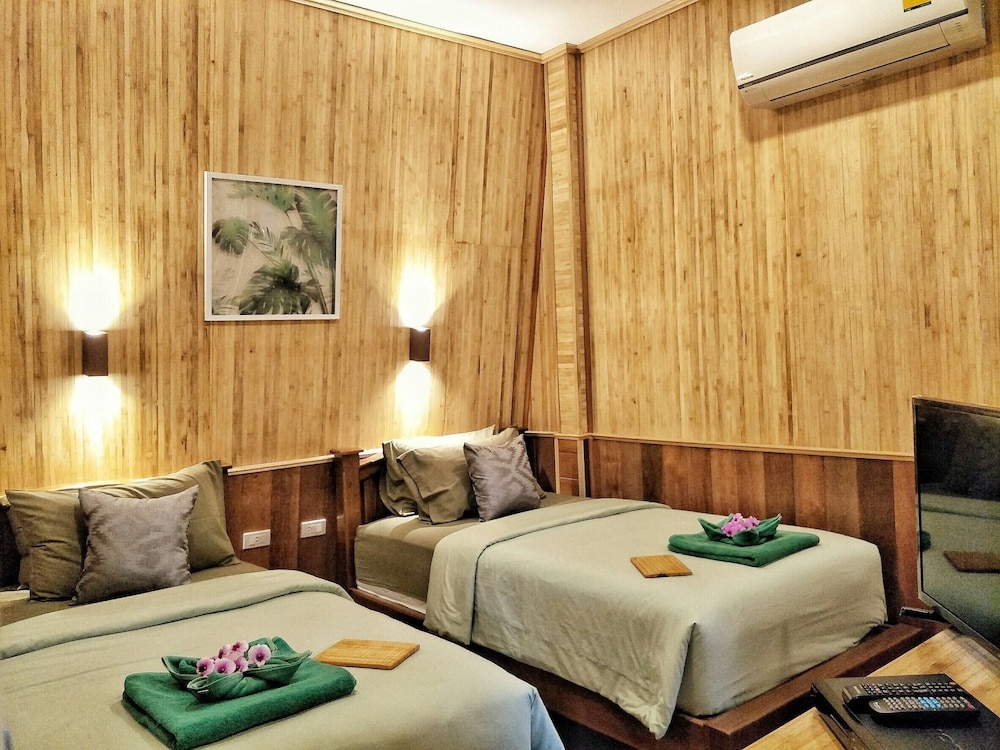 Deluxe Bungalow, 2 Bedrooms, Non Smoking, Partial Sea View photo 2