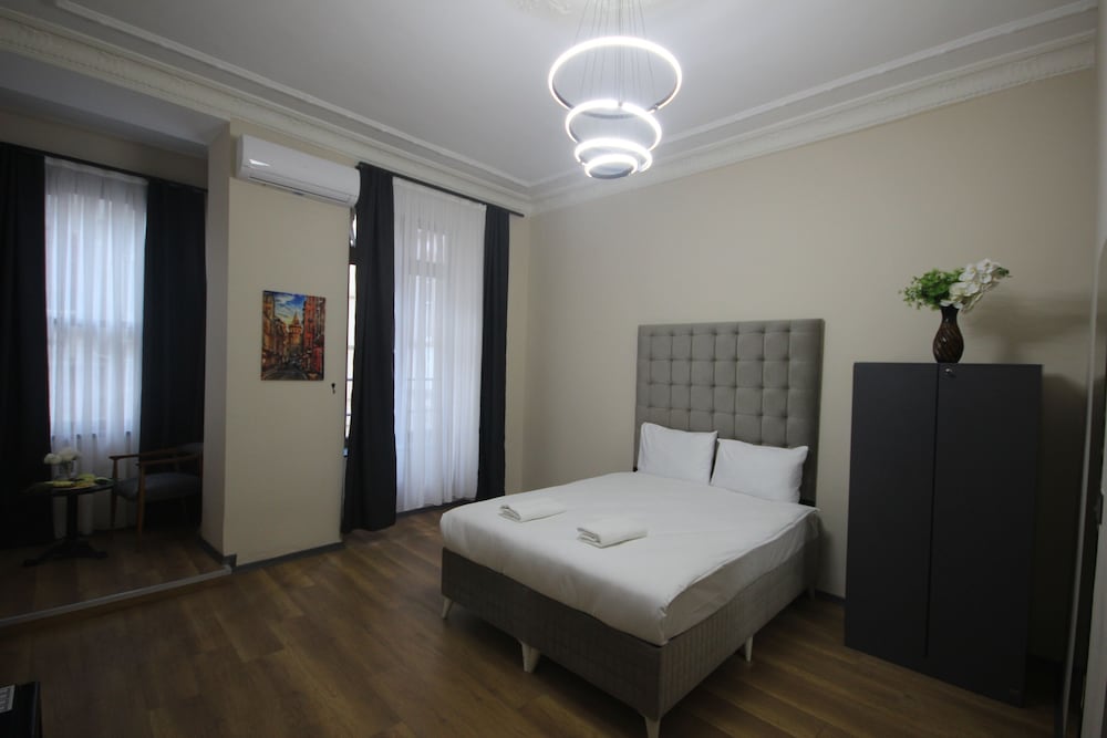 Standard Double Room, City View photo 2
