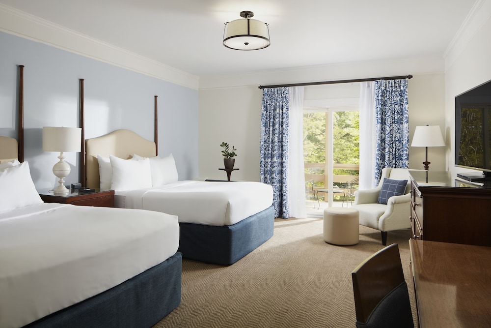 Deluxe Room, 2 Queen Beds (Premium Two Queen)
