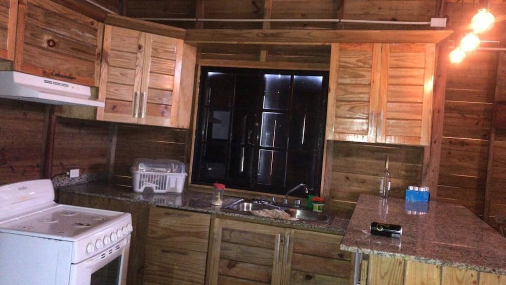 Cabin, 2 Bedrooms, Mountain View photo 1