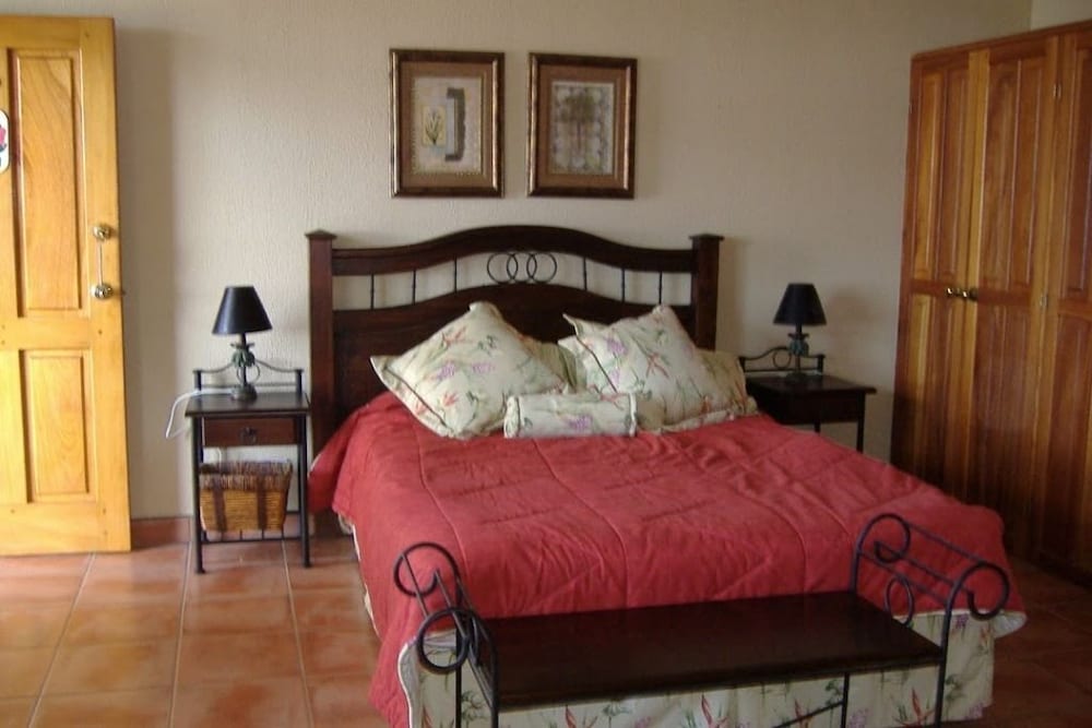 Deluxe Villa, Beach View photo 1