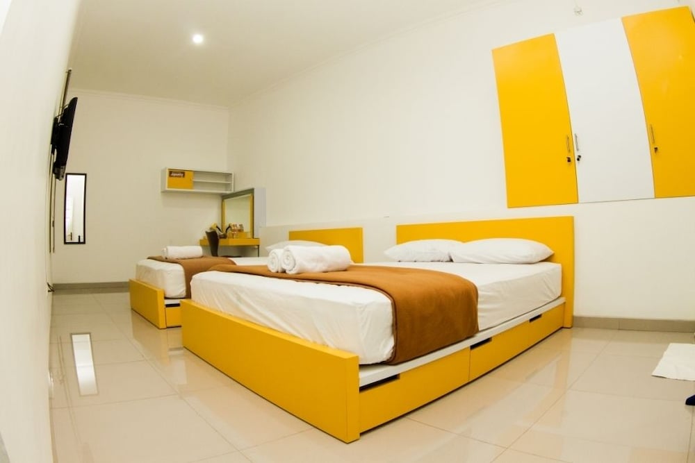 Superior Room (2nd lowest, Private bathroom) photo 1