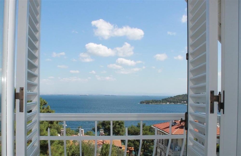 Deluxe Double Room, Balcony, Sea View - Photo 3