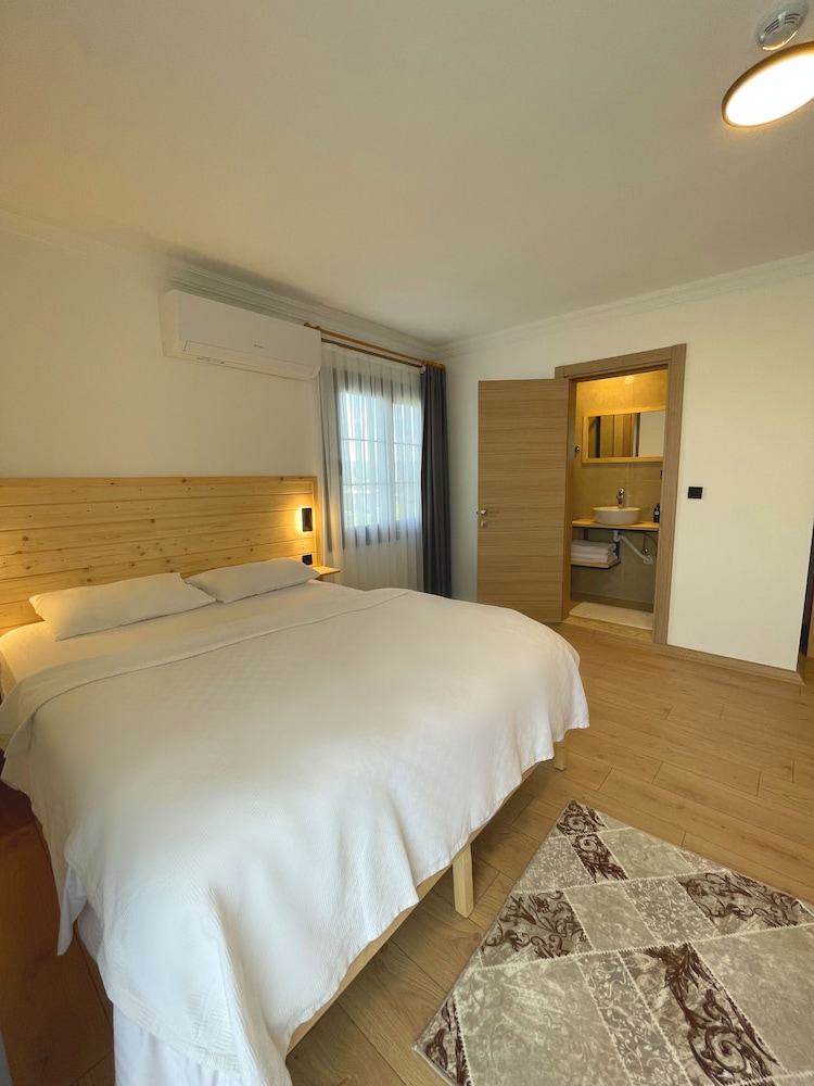 Standard Triple Room - Photo 14