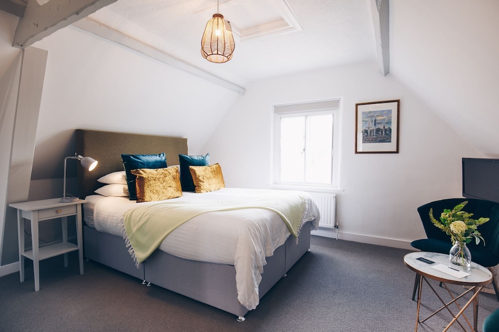 Double Room, 1 King Bed photo 1
