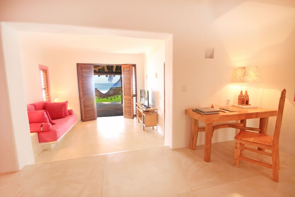 Premium Studio Suite photo 3