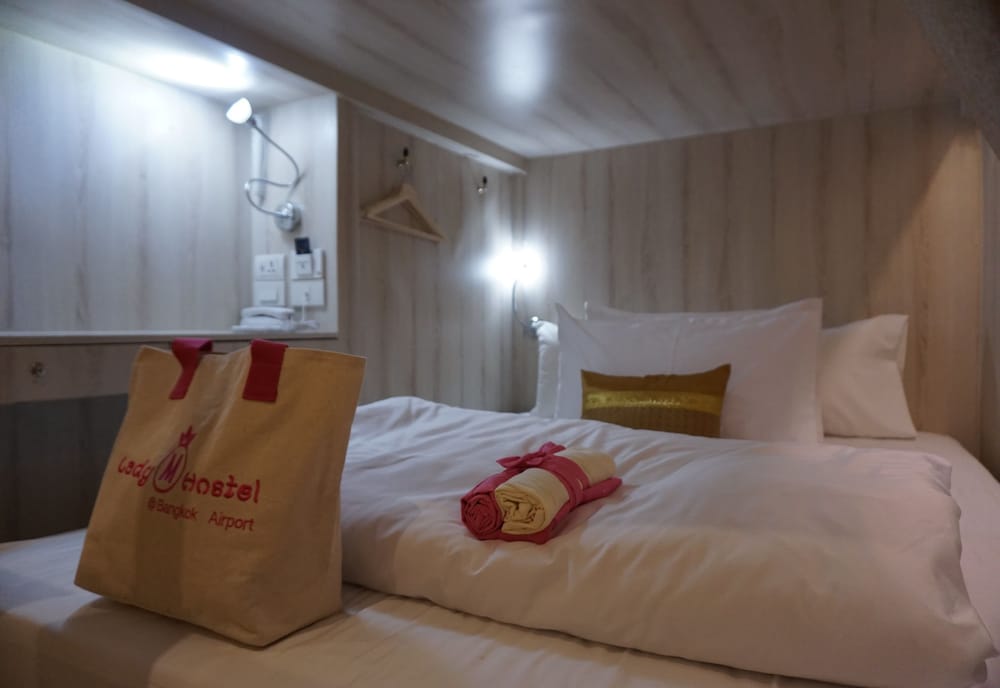 Private Female Room for 4 People with Shared Bathroom (Bunk Bed) photo 3