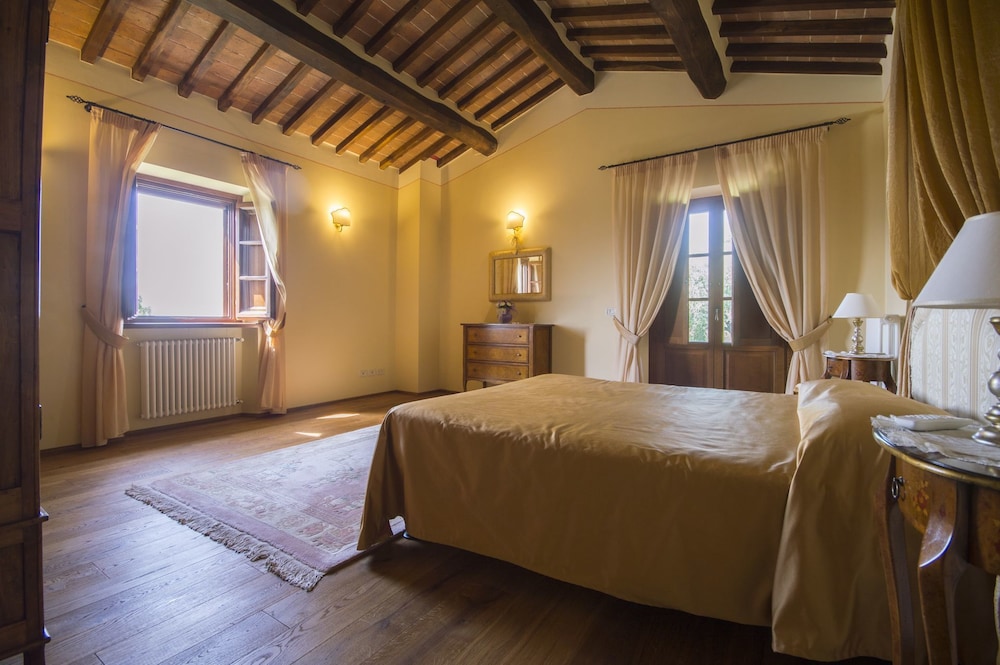 Villa, Multiple Bedrooms