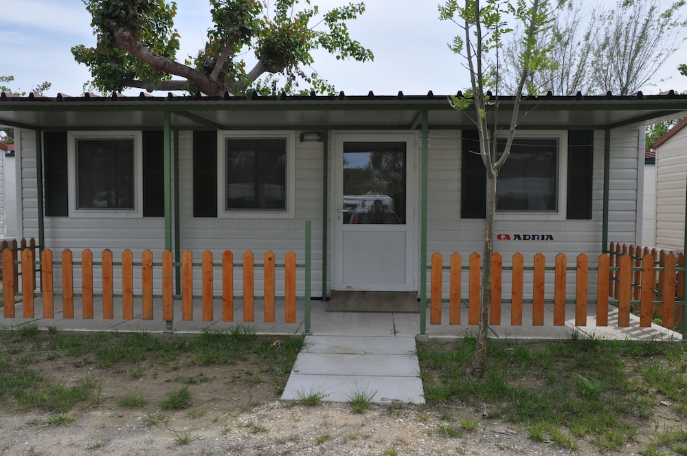 Bungalow, 2 Bedrooms, Accessible, Patio photo 1