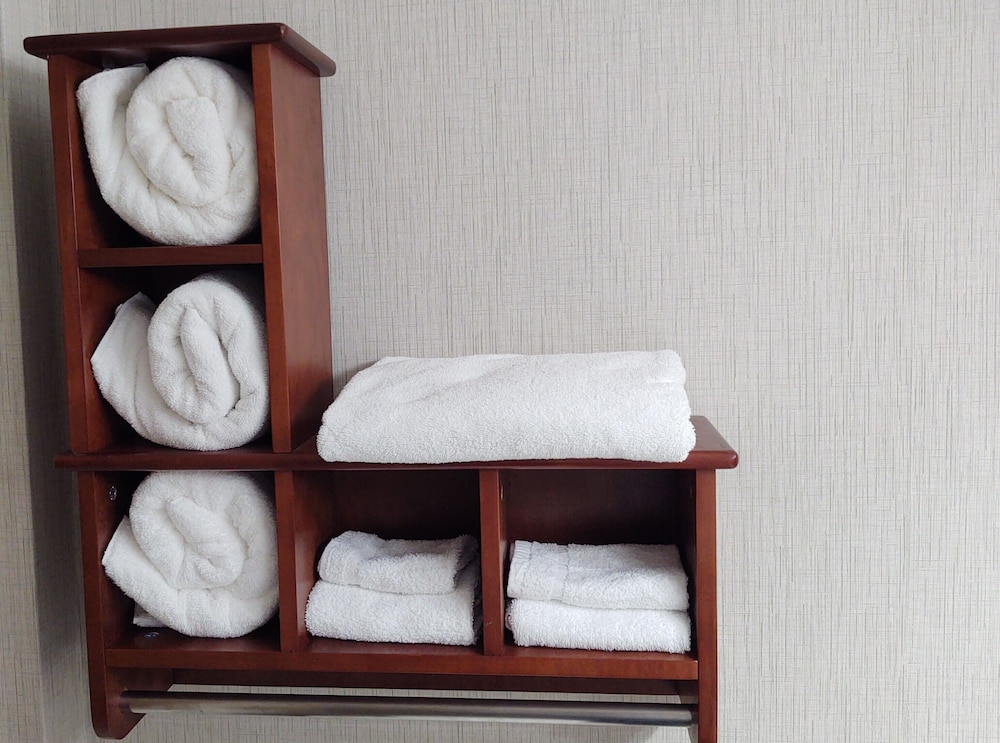 Junior Suite, 2 Queen Beds, Non Smoking, Refrigerator & Microwave photo 3