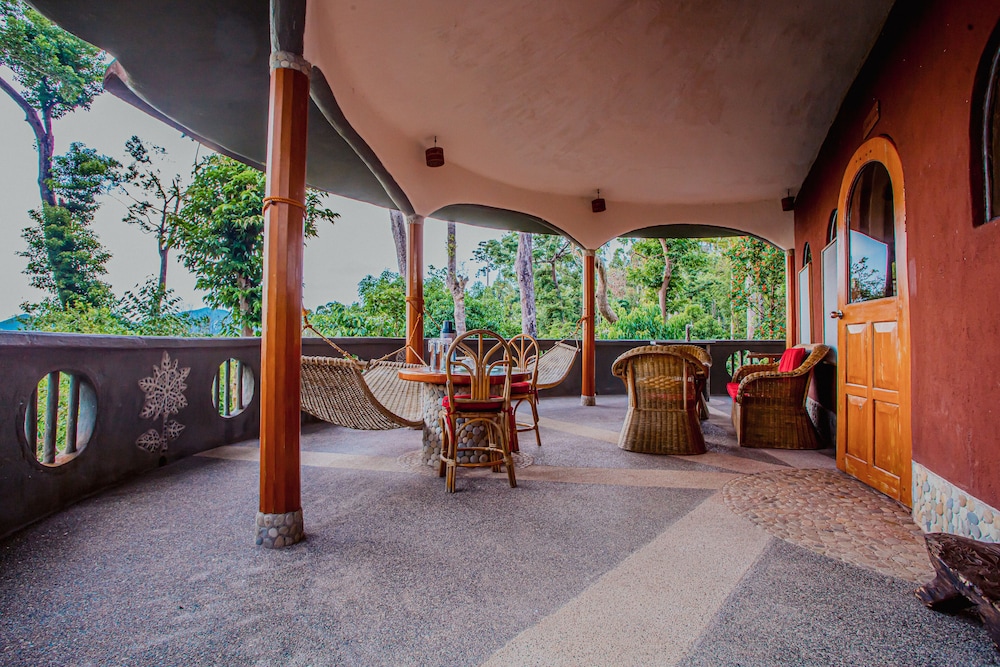 Villa photo 3