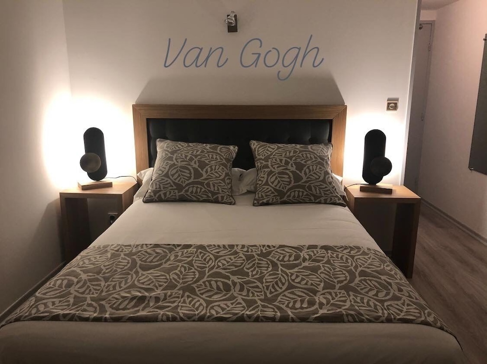 Double Room (Van Gogh) photo 1
