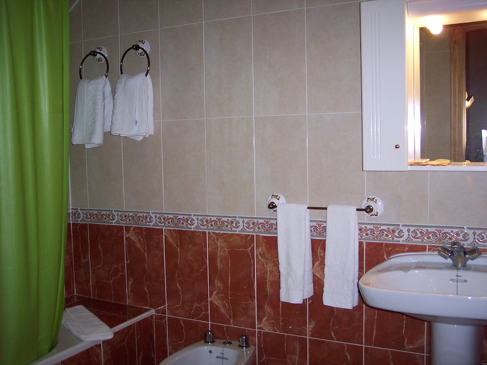 Double Room, 2 Twin Beds - Photo 5