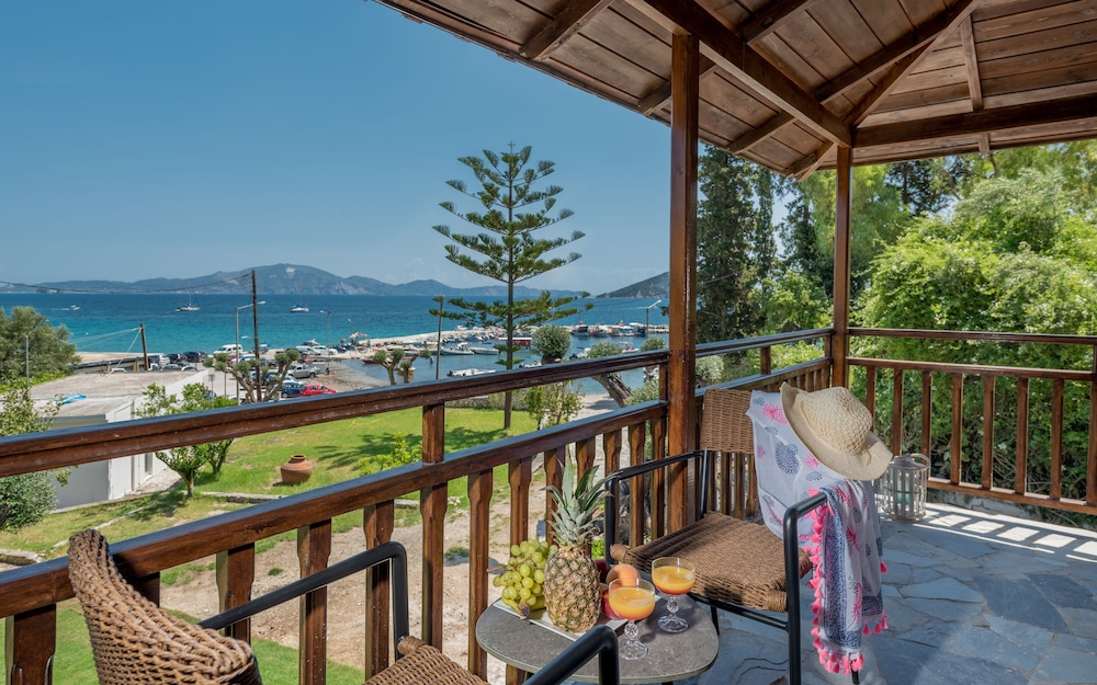 Family Suite, Sea View (Loft) - Photo 2