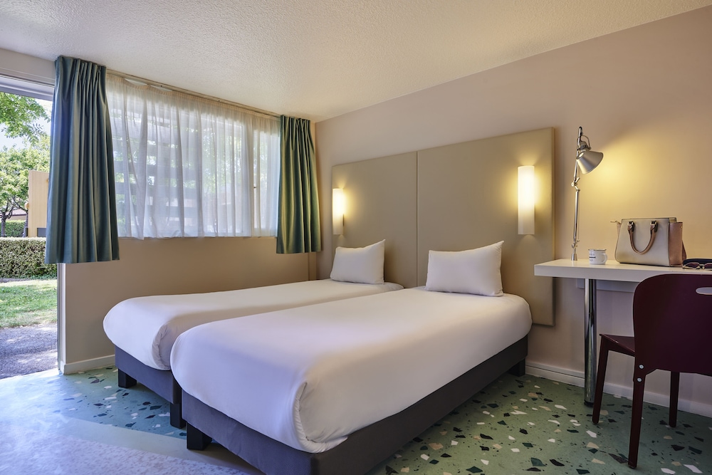Room, 2 Twin Beds (Pop) - Photo 8