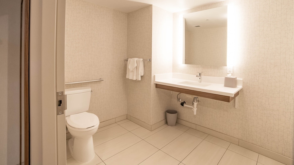 Standard Room, 2 Twin Beds, Accessible (Comm, Mobil, Accessible Tub) - Photo 3