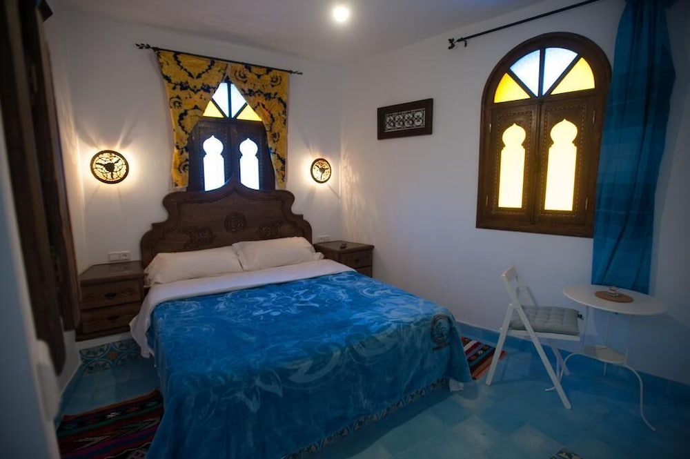 Studio, Kitchenette (2) photo 3