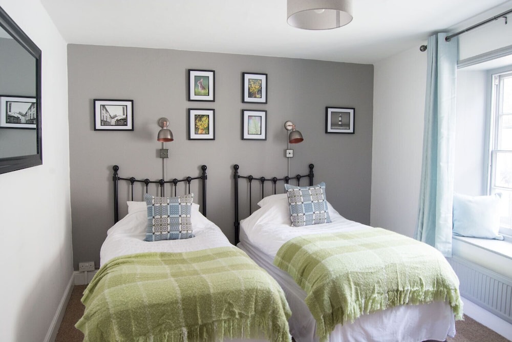 Classic Twin Room, 2 Twin Beds, Non Smoking - Photo 2