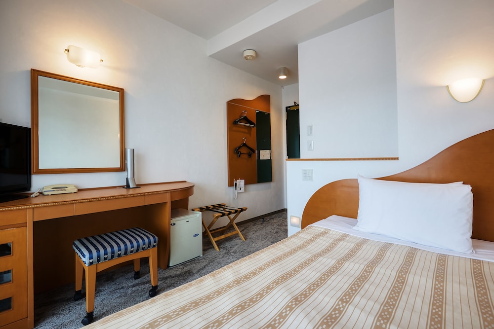 Double Room, Smoking, City View - Photo 1